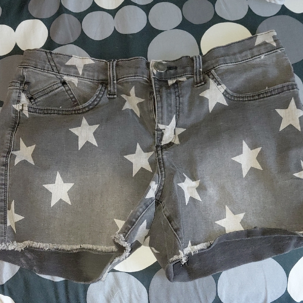 Rock & Republic Gray Star-Print Denim Shorts